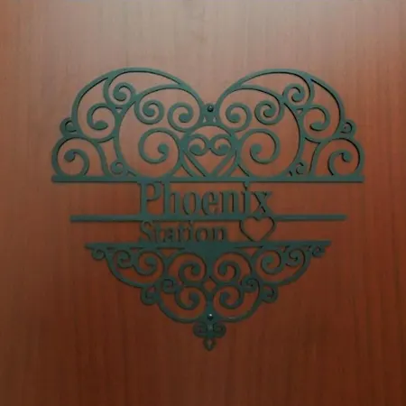 ベッド・アンド・ブレックファスト Phoenix Station