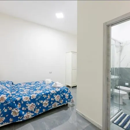 Phoenix Station Nocleg ze śniadaniem Neapol