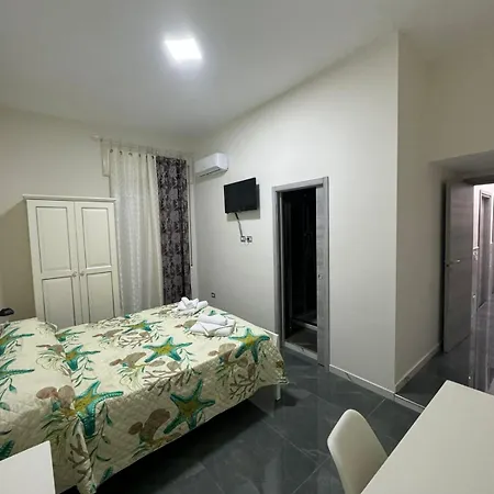 Phoenix Station 3* Neapol