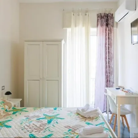 Phoenix Station B&B 나폴리