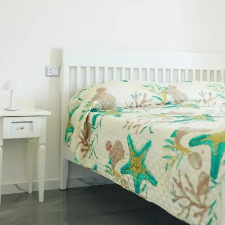 Phoenix Station לינה וארוחת בוקר נאפולי