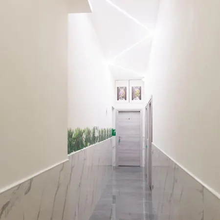 B&B Phoenix Station 나폴리