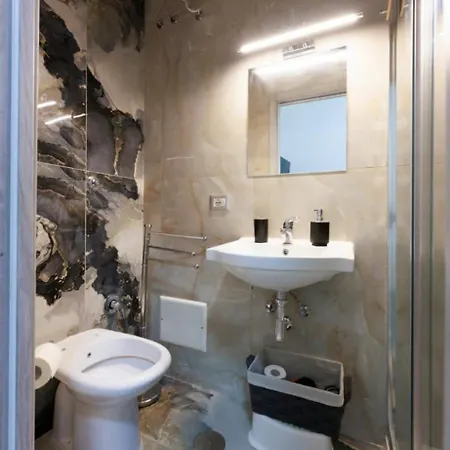 Phoenix Station 나폴리