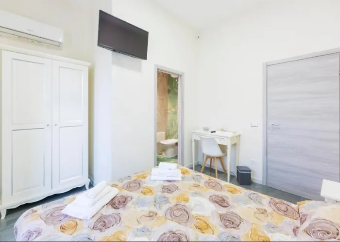 Phoenix Station Bed & Breakfast