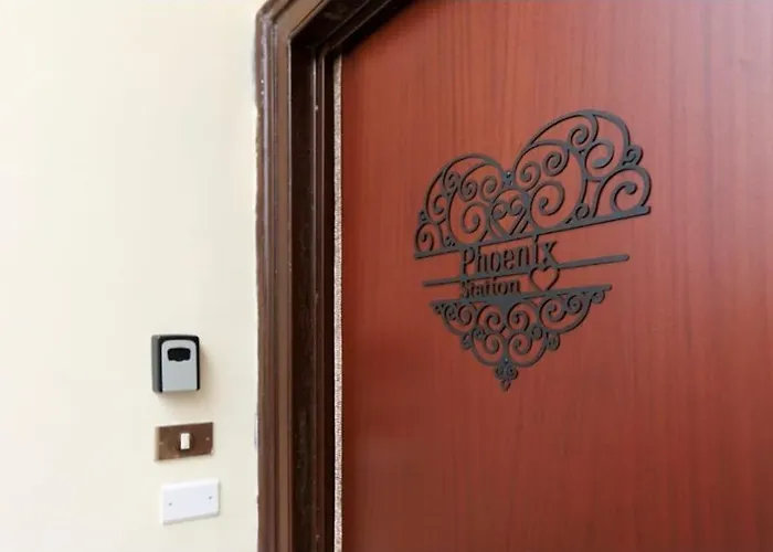 Bed & Breakfast Phoenix Station