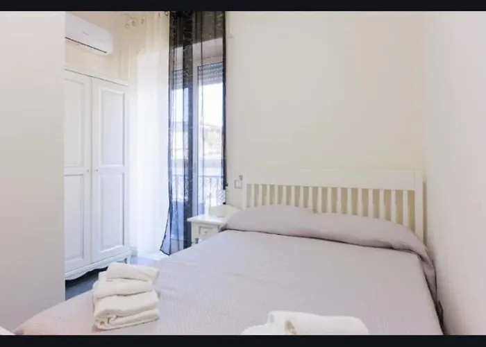 Bed & Breakfast Phoenix Station