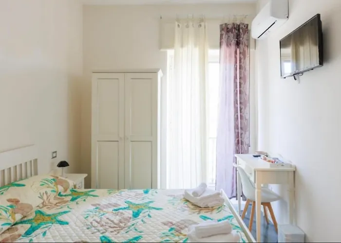 Phoenix Station Neapol